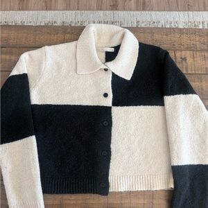 OAK + FORT Black and Cream Colorblock Blazer